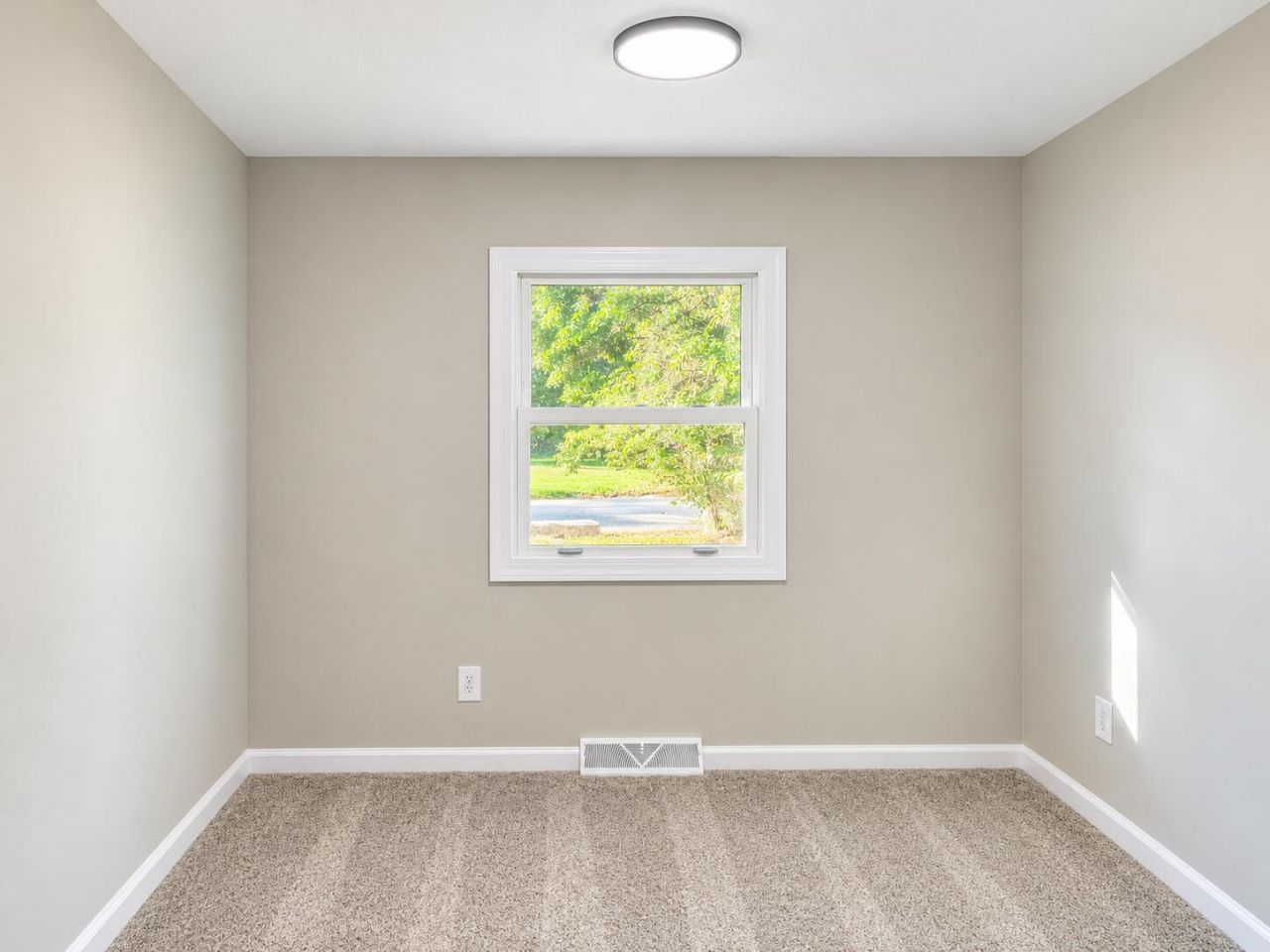 315 Woodward Boulevard Photo 12