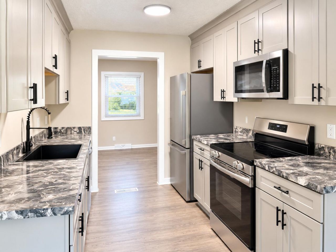 315 Woodward Boulevard Photo 6