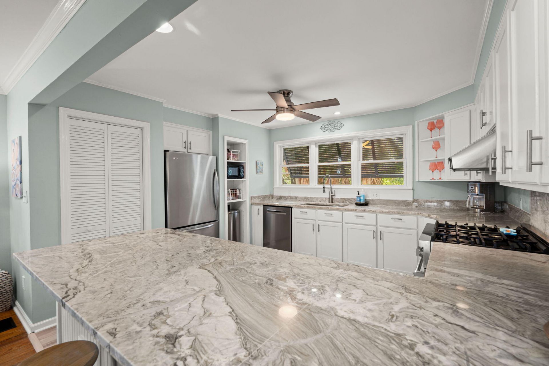 1504 Forrest Avenue Photo 48