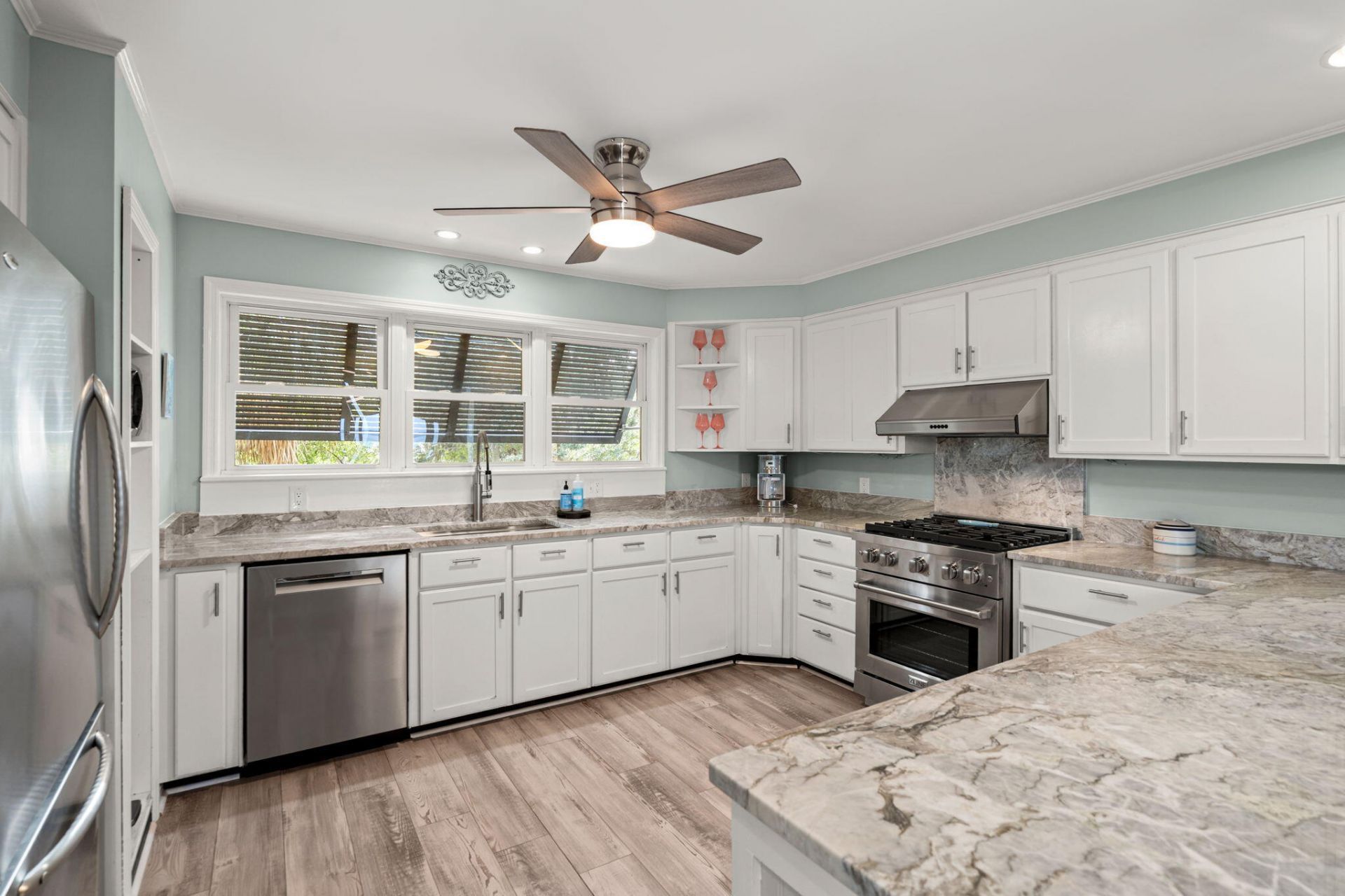 1504 Forrest Avenue Photo 49