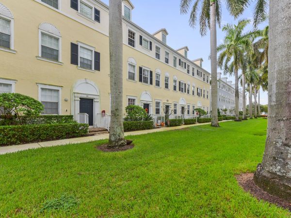 107 Pond Apple Lane, Unit 102, Jupiter, FL 33458