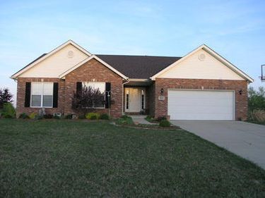 931 High Ridge, Columbia, IL 62236