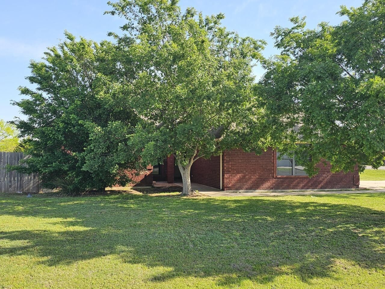 13 NW HAVENSHIRE, LAWTON, OK 73505