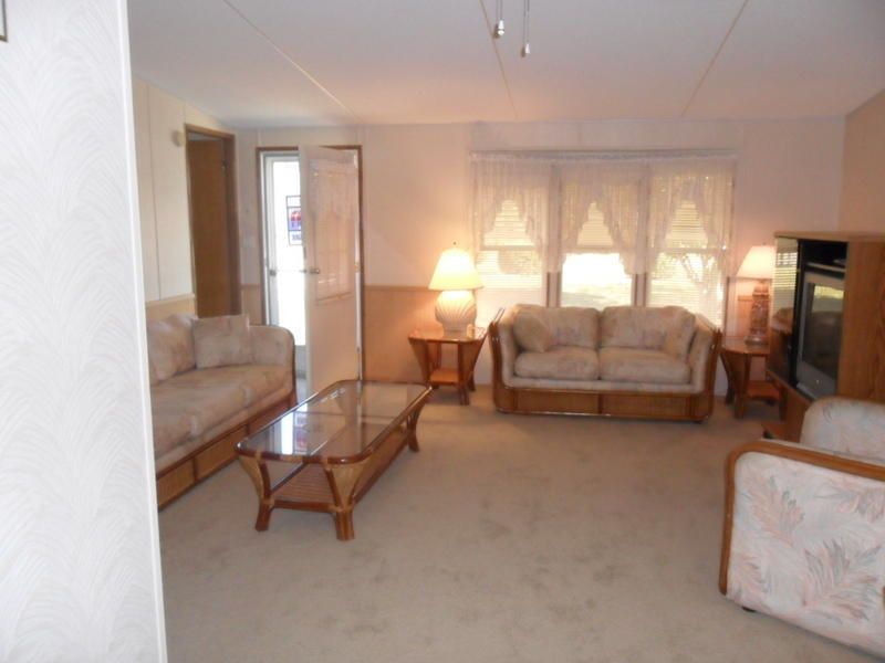 8021 Cr109b, Lady Lake, FL 32159