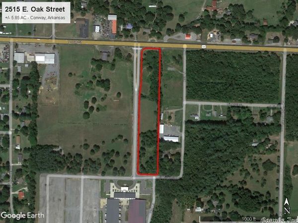 2515 E Oak Street, Conway, AR 72032
