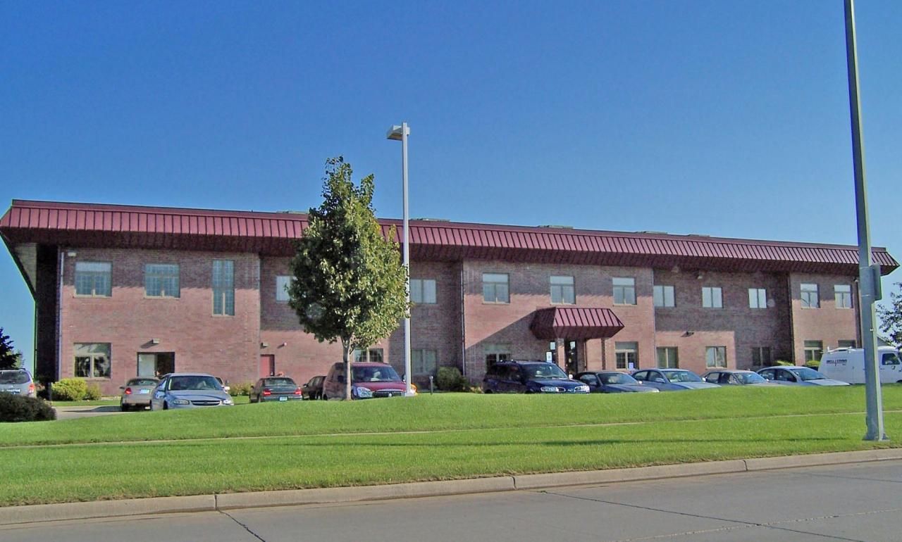 3535 31st, Grand Forks, ND 58201