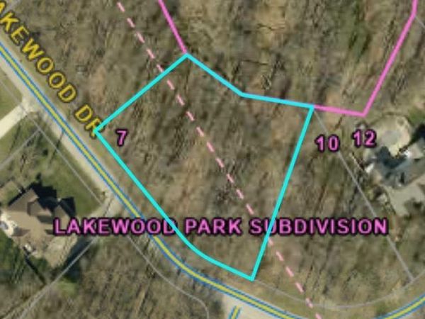 Lot 7 Lakewood, Vincennes, IN 47591