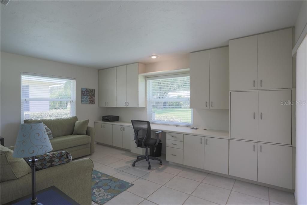 6986 W Country Club Drive N, Unit 6986, Sarasota, FL 34243 Photo