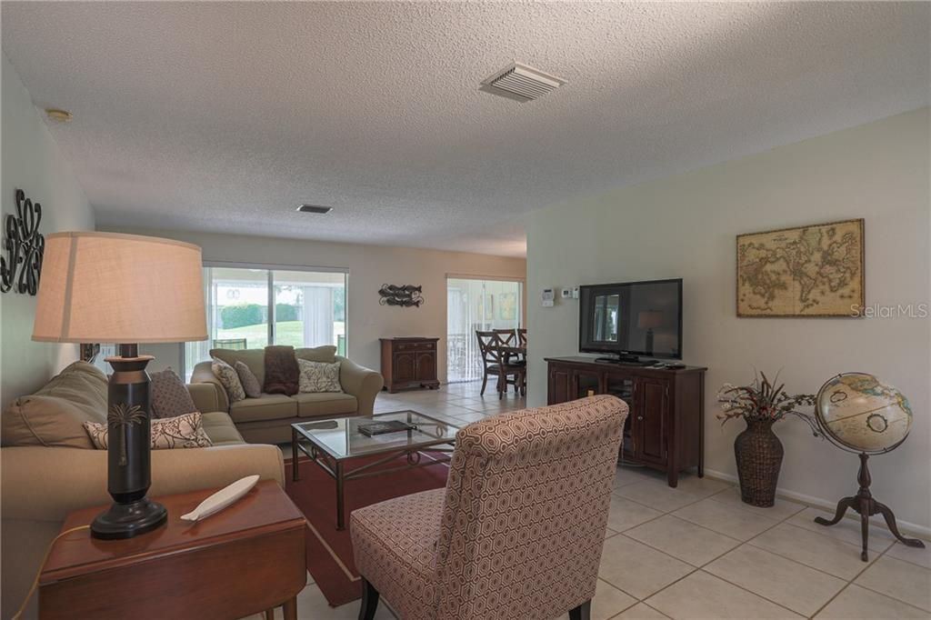 6986 W Country Club Drive N, Unit 6986, Sarasota, FL 34243 Photo