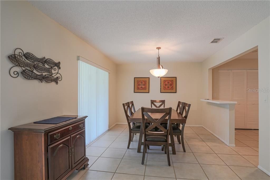 6986 W Country Club Drive N, Unit 6986, Sarasota, FL 34243 Photo