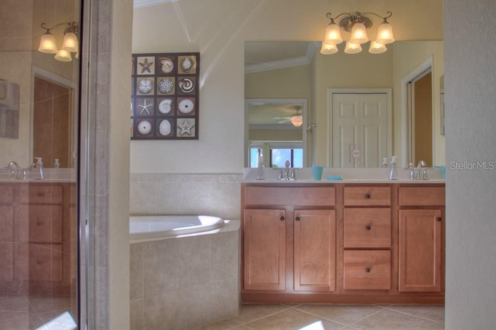 7305 River Hammock Drive, Unit 206, Bradenton, FL 34212 Photo