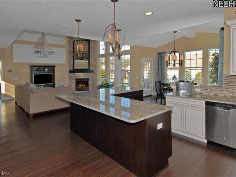 32750 Belmont Drive, Avon Lake, OH 44012 Photo 12