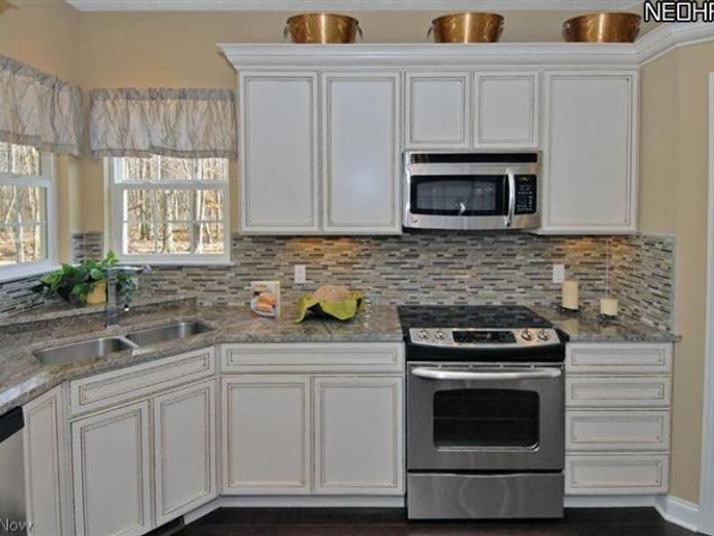 32750 Belmont Drive, Avon Lake, OH 44012 Photo 16