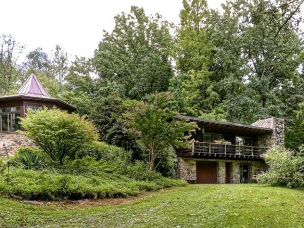 4885 PLANTATION LANE, YORK, PA 17406