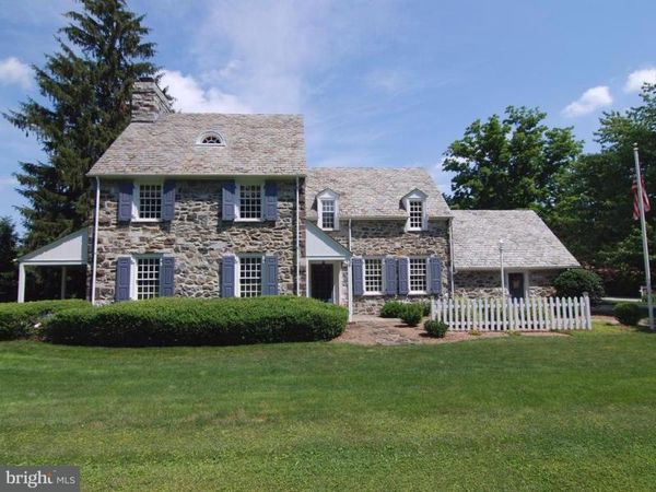 1012 SMALLBROOK LANE, YORK, PA 17403