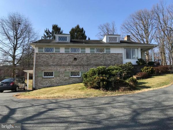 20 SPRINGWOOD AVENUE, STEWARTSTOWN, PA 17363