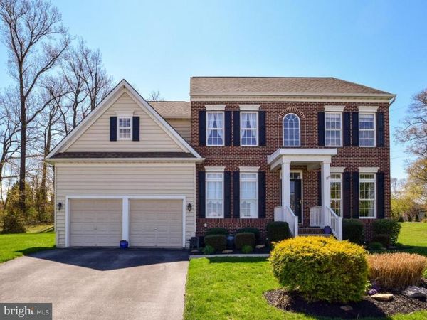 725 CONNOLLY DRIVE, RED LION, PA 17356
