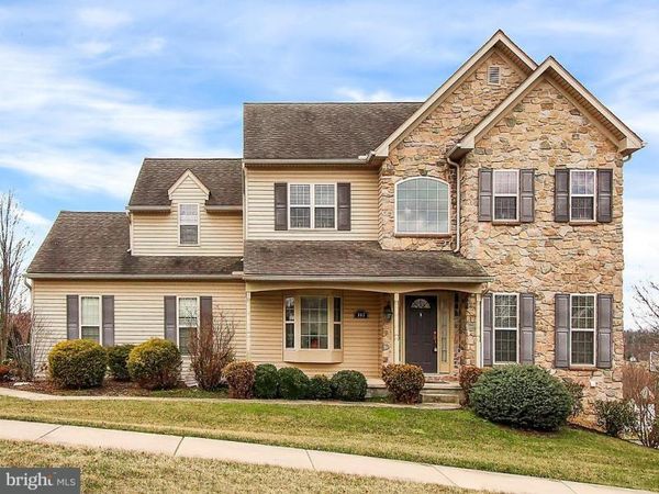 383 MONARCH DRIVE, YORK, PA 17403