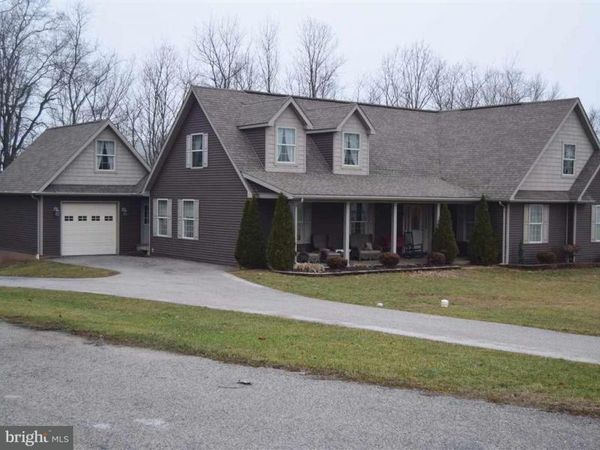 12652 CROSS ROADS AVENUE, FELTON, PA 17322