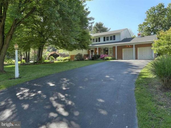 558 FAIRVIEW TERRACE, YORK, PA 17403