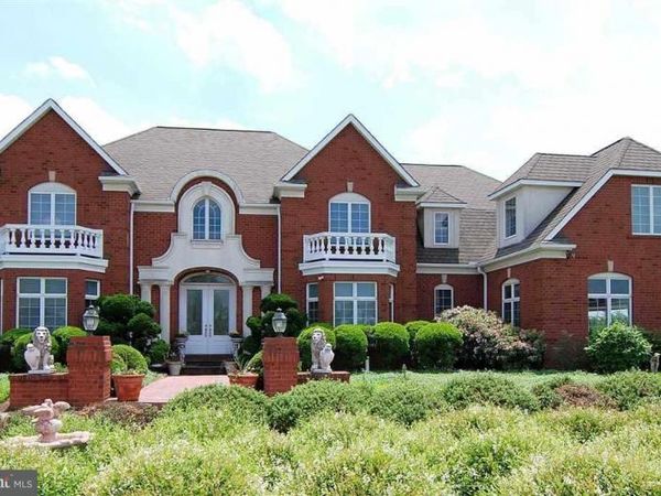 950 E CHERRYWINE DRIVE, YORK, PA 17404