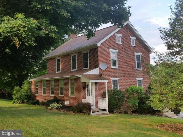 5048 HILDEBRAND ROAD, GLEN ROCK, PA 17327