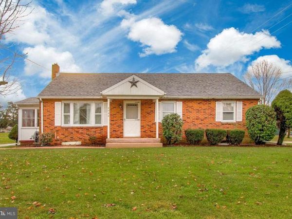 2566 LOCUST ROAD, DOVER, PA 17315