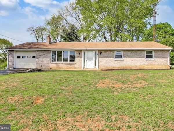 1240 CRESCENT ROAD, YORK, PA 17402
