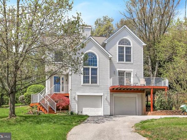 444 POND DRIVE, GLEN ROCK, PA 17327