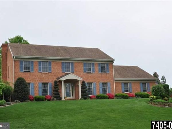 2412 WEDGEWOOD WAY, YORK, PA 17408