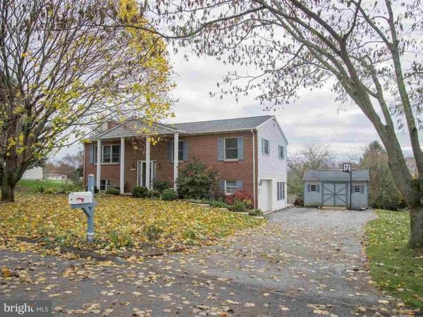13 BARELYN DRIVE, NEW FREEDOM, PA 17349