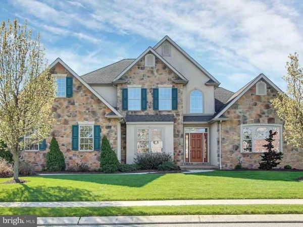 190 RIDGEFIELD DRIVE, YORK TWP, PA 17403