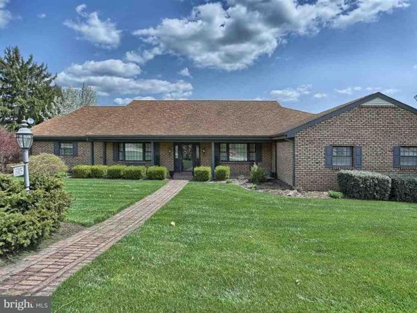 315 S FRANKLIN STREET, RED LION, PA 17356