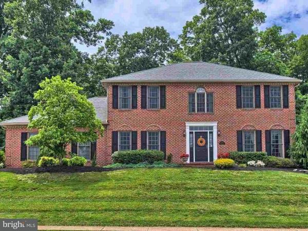 3641 REGENCY LANE, YORK, PA 17402