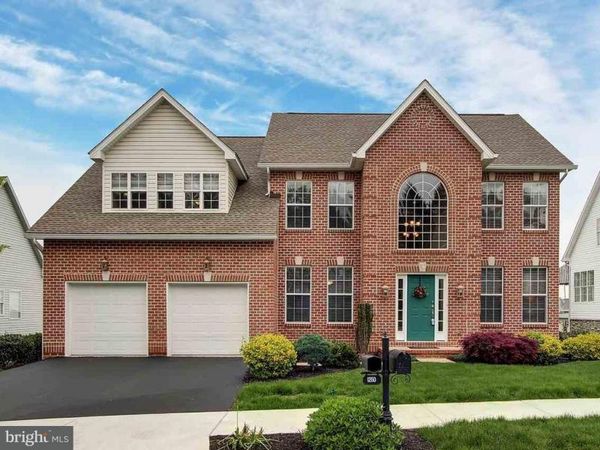 1260 LAUREL OAK LANE, YORK, PA 17403