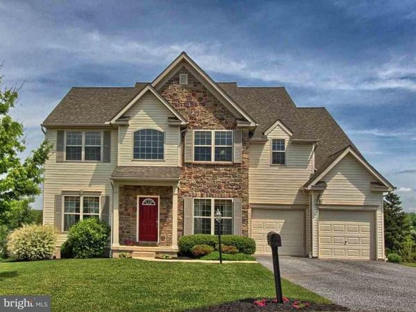 110 E GREENBRIAR DRIVE, JACOBUS, PA 17407