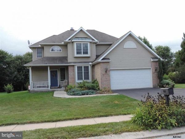 2714 HEATHER DRIVE, YORK TWP, PA 17402