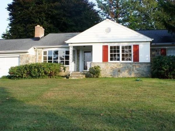 156 SCARBORO DRIVE, YORK, PA 17403
