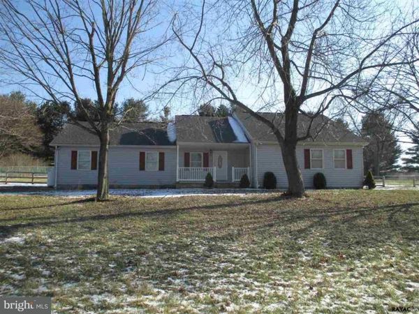 4188 RINELY ROAD, STEWARTSTOWN, PA 17363
