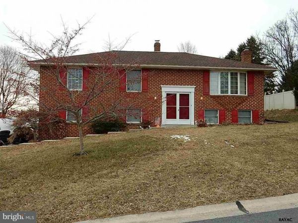 4067 SHARODEN DRIVE, YORK, PA 17408