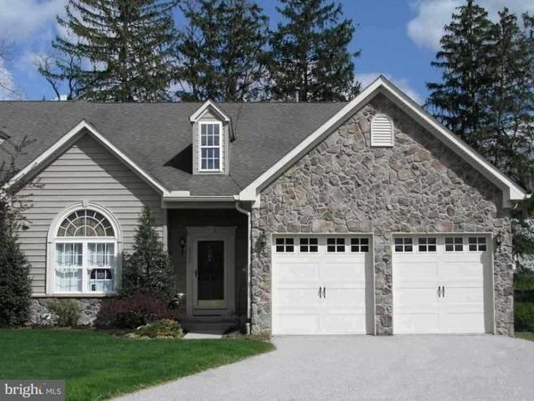 1533 SYCAMORE TERRACE, YORK, PA 17403