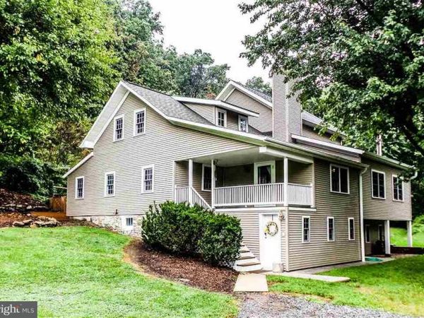 2443 DEININGER ROAD, YORK, PA 17406