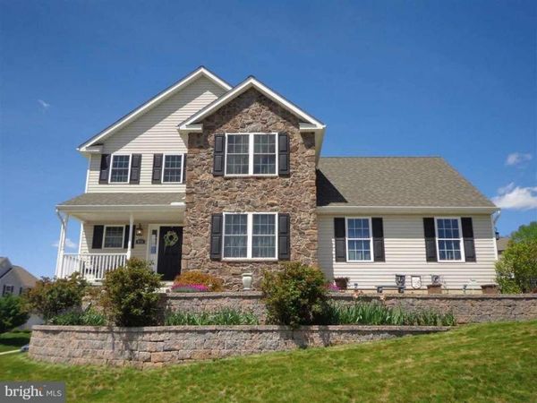415 PULASKI PLACE, DALLASTOWN, PA 17313
