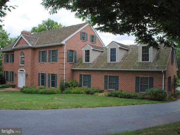 1540 DUNSTER ROAD, YORK, PA 17403
