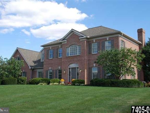1955 ROSEWOOD LANE, YORK, PA 17403