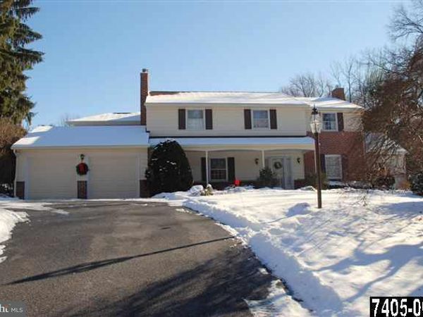 586 FAIRVIEW TERRACE, YORK, PA 17403