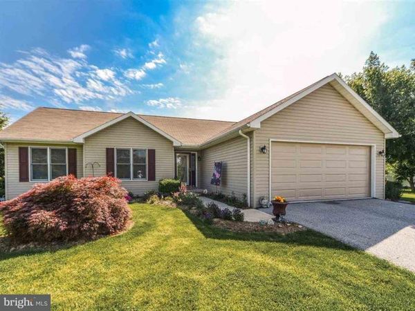 1661 JEFFERSON ROAD, SPRING GROVE, PA 17362