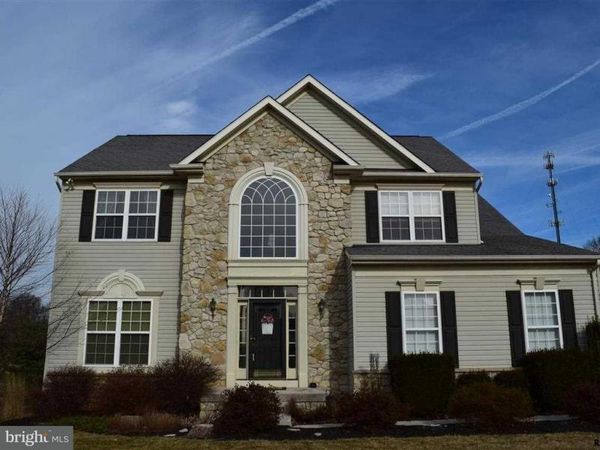 2733 REXWOOD DRIVE, GLEN ROCK, PA 17327