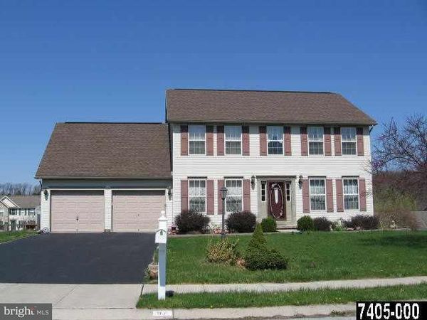 97 S KENNARD DALE AVENUE, STEWARTSTOWN, PA 17363