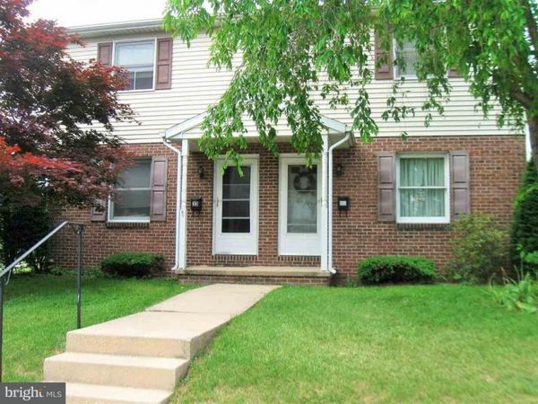 33-35 E HOWARD STREET, DALLASTOWN, PA 17313